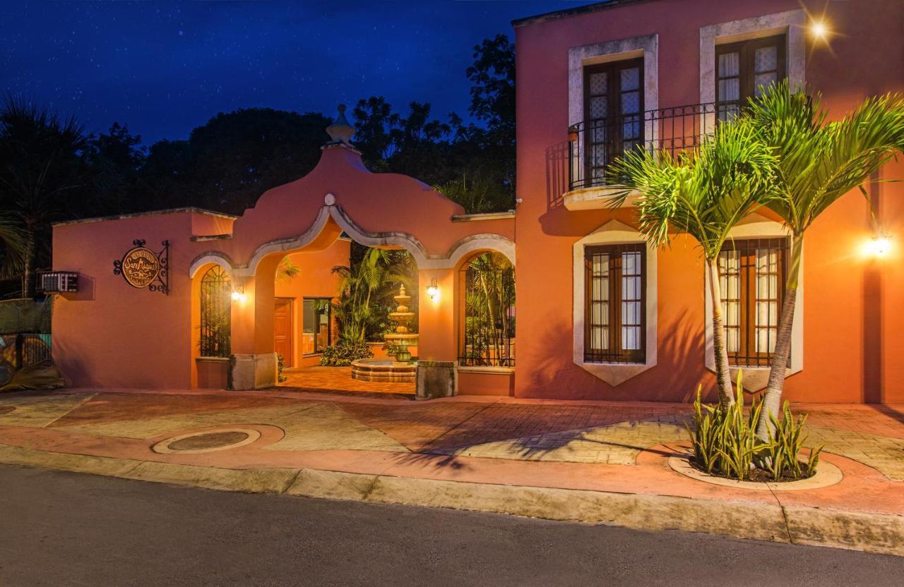 Hacienda San Miguel Hotel & Suites Cozumel Exterior photo